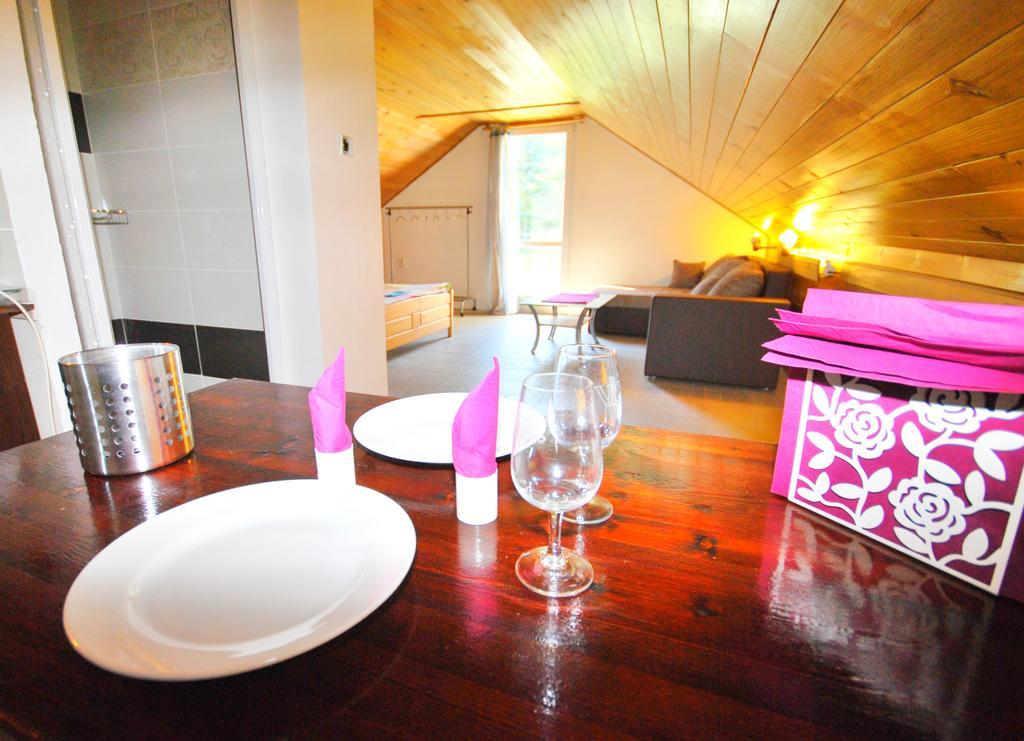 Apartments Zbraslav Prague Luaran gambar